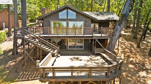 24242 Martingale Ln, Sonora, CA, 95370-9549 | Card Image