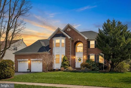 2 Carriage Ct, EAST WINDSOR, NJ, 08520-2841 | Card Image