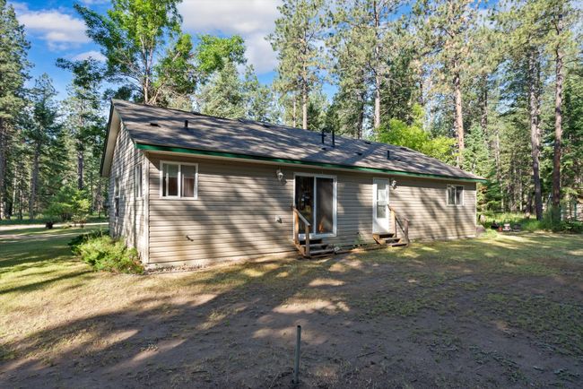 Back of property with entry steps | Image 6