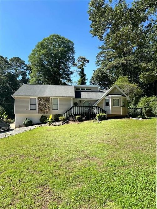 756 Post Road Way, Stone Mountain, GA, 30088-2261 | Card Image