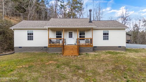 393 Lane Hollow Rd, Sevierville, TN, 37876-1919 | Card Image