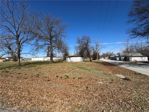 205 E Pine, Weir, KS, 66781-4302 | Card Image