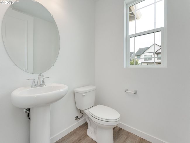 8431 Se Blanton St, House attached with 3 bedrooms, 3 bathrooms and 2 parking in Hillsboro OR | Image 12