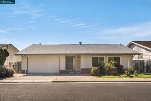 353 Crestmont Dr, Oakland, CA, 94619-2310 | Card Image