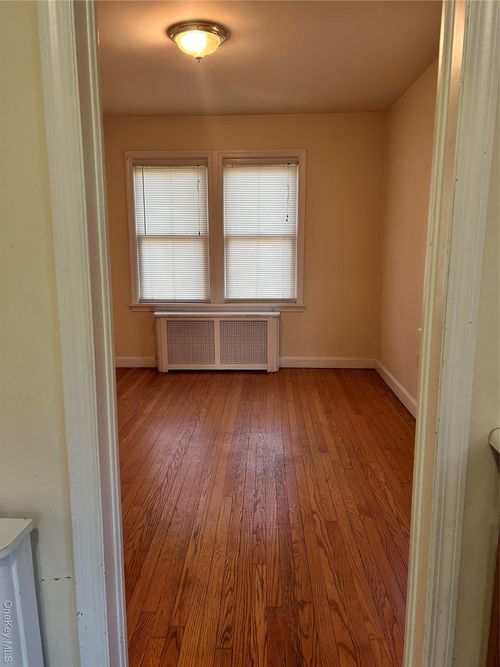 853 Little Britain Road, New Windsor, NY, 12553 | Card Image