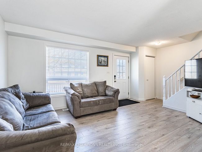 22 Farrell Lane, House attached with 3 bedrooms, 2 bathrooms and 2 parking in Arthur ON | Image 9
