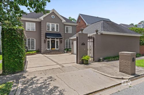 3983 Wimbledon Park, Mobile, AL, 36608-2272 | Card Image