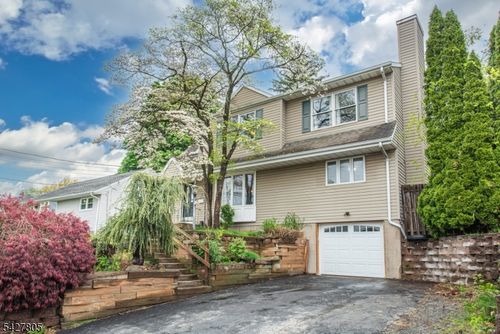 6 Ward Ave, Butler, NJ, 07405-1118 | Card Image