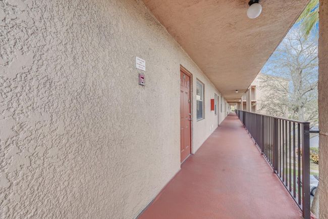 APT-301 - 7300 Lake Circle Dr, Condo with 2 bedrooms, 2 bathrooms and null parking in Margate FL | Image 22
