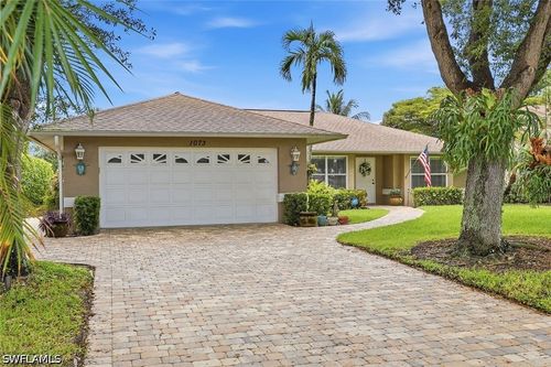 1073 N Alhambra Cir, NAPLES, FL, 34103-2525 | Card Image