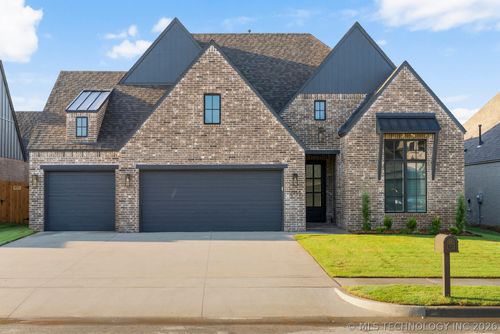 2715 W Van Buren Ct, Broken Arrow, OK, 74011-2097 | Card Image