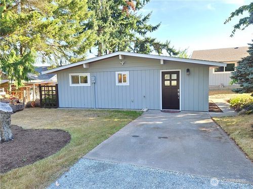 b-1359 Crestview Dr, Camano Island, WA, 98282-8484 | Card Image