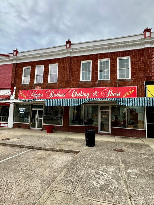 35 Public Sq, Lancaster, KY, 40444-1403 | Card Image