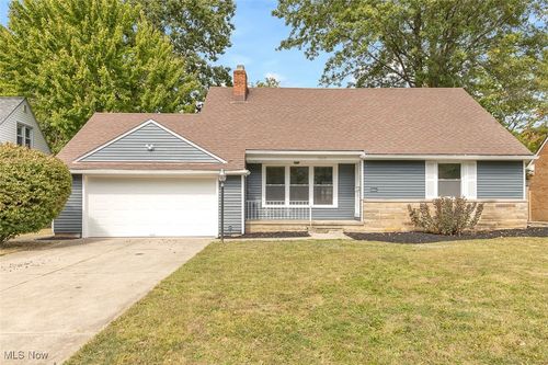 3663 Mount Laurel Rd, Cleveland Heights, OH, 44121-1328 | Card Image