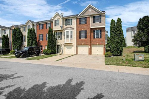 18218 Roy Croft Dr, HAGERSTOWN, MD, 21740-1682 | Card Image