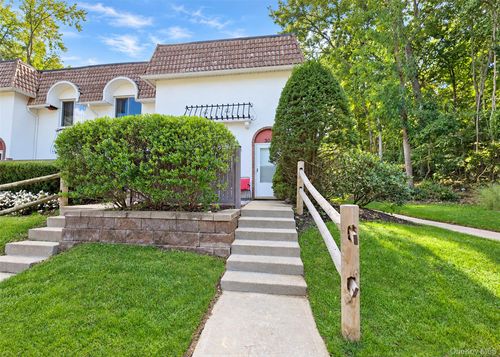 305 Brettonwoods Dr, Coram, NY, 11727-3687 | Card Image