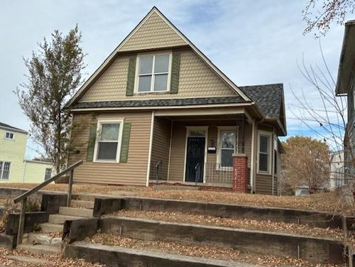 3221 Mitchell Ave, Saint Joseph, MO, 64507-2047 | Card Image