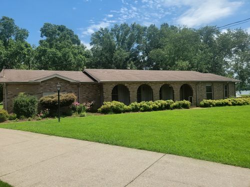 110 Meadowlake Ct, Hendersonville, TN, 37075-5558 | Card Image