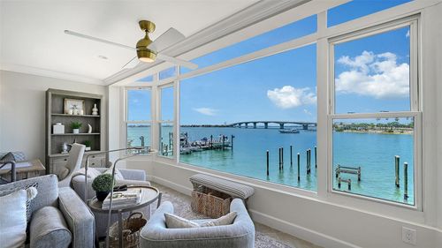 22-174 Golden Gate Pt, SARASOTA, FL, 34236-6602 | Card Image