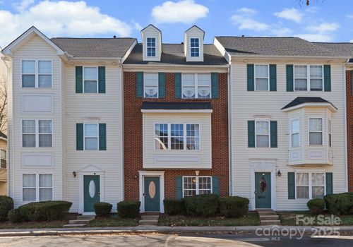 9930 Treeside Ln, Matthews, NC, 28105-7221 | Card Image