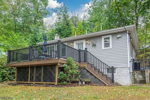 11 Bell Ct, Landing, NJ, 07850-1214 | Card Image