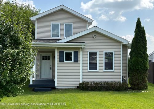 332 Ackerson Lake Dr, Jackson, MI, 49201-8756 | Card Image