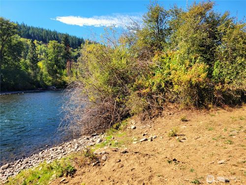 52 Highway 10, Cle Elum, WA, 98922 | Card Image