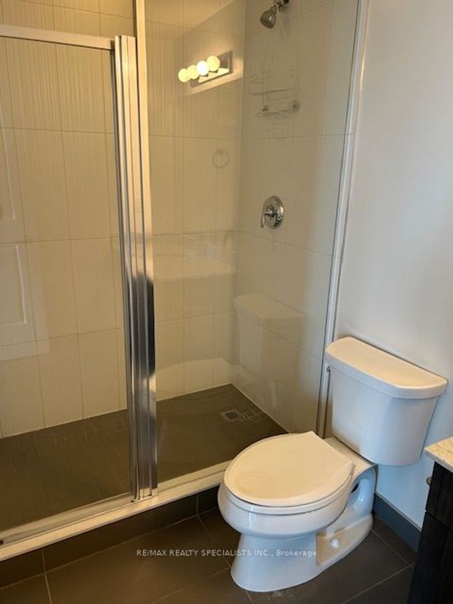 807 - 550 N Service Rd, Condo with 2 bedrooms, 2 bathrooms and null parking in Grimsby ON | Image 7