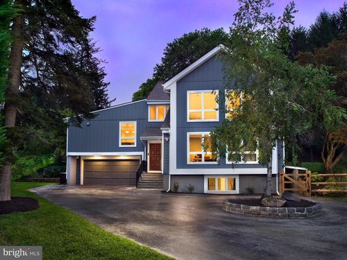 526 N Spring Mill Rd, VILLANOVA, PA, 19085-1928 | Card Image