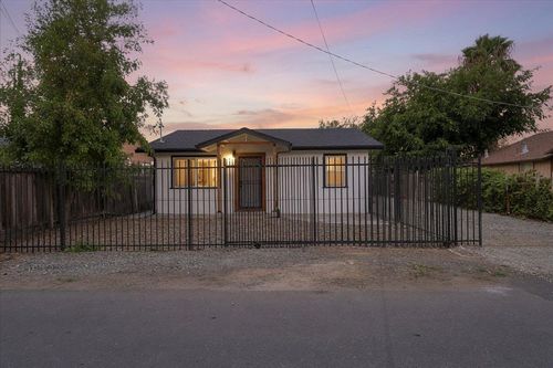 5018 Western Avenue, Olivehurst, CA, 95961 | Card Image