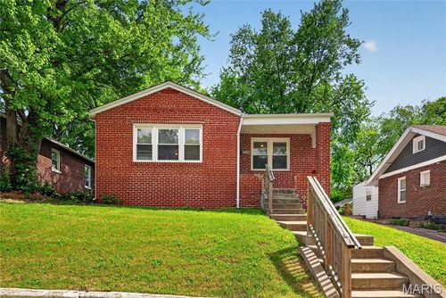 8244 Monroe Ave, Saint Louis, MO, 63114-6228 | Card Image