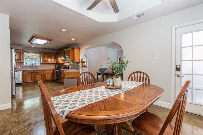 15631 Fir Rd, House other with 3 bedrooms, 2 bathrooms and 6 parking in Santa Fe TX | Image 9