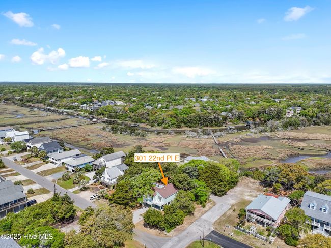 301 22 Nd Pl E, House other with 3 bedrooms, 3 bathrooms and 1 parking in Oak Island NC | Image 51