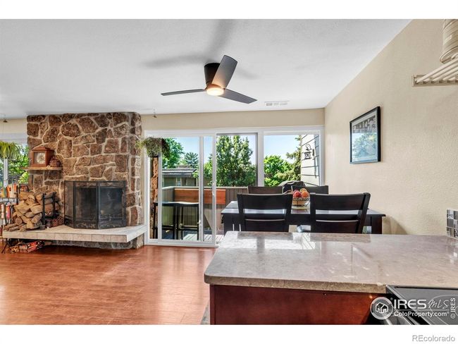 Newer sliding door to the balcony | Image 13