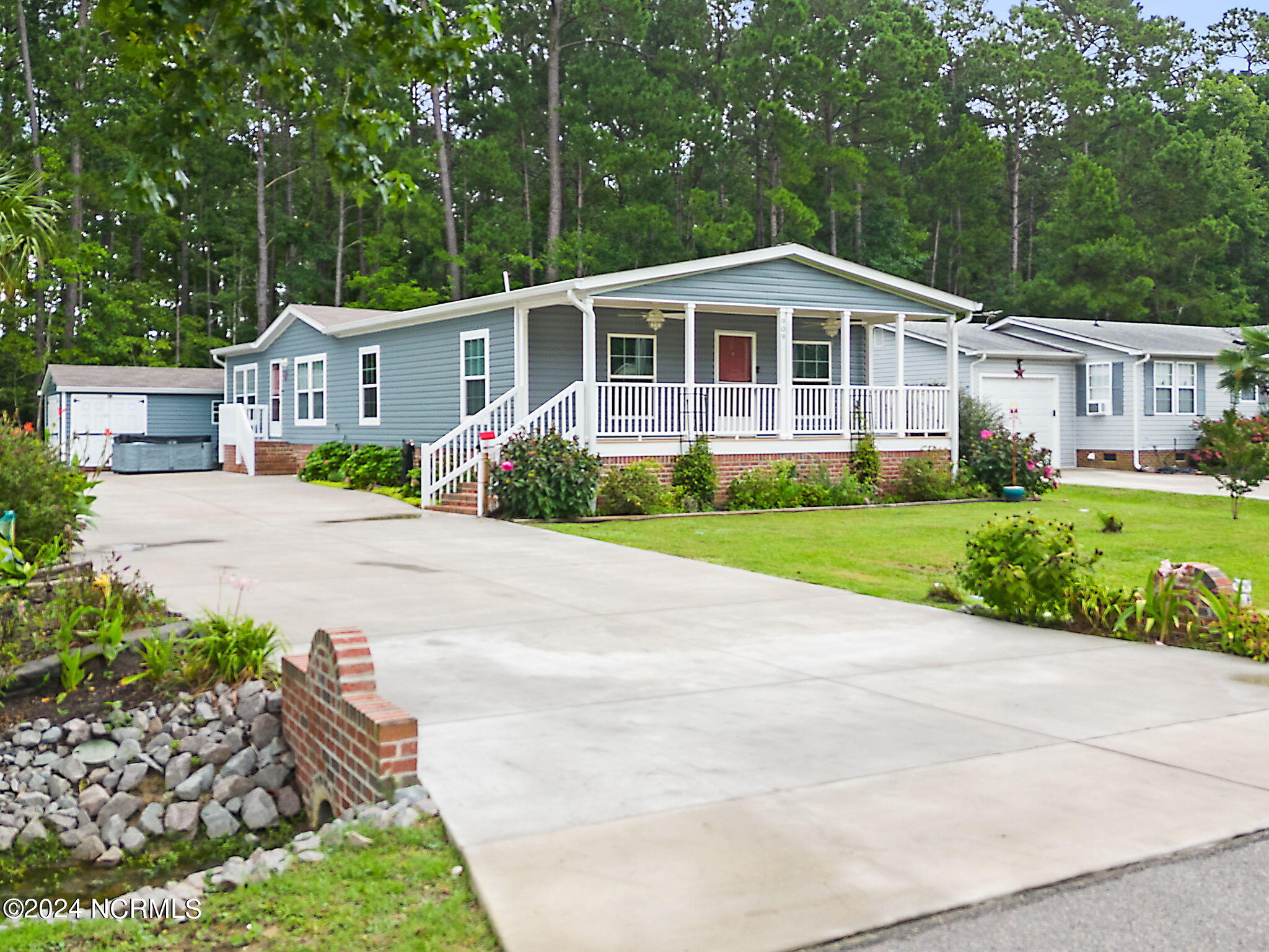 Palmer Dr, Carolina Shores, NC 28467