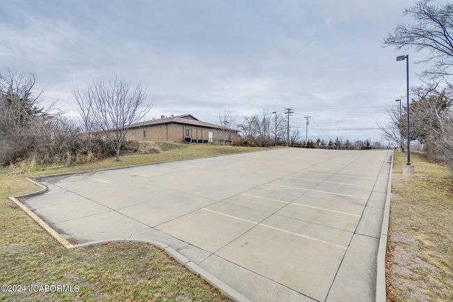 2023 Saint Marys Blvd, Home with 0 bedrooms, 4 bathrooms and 90 parking in JEFFERSON CITY MO | Image 49