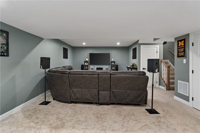 472 Sarjean Way, House other with 4 bedrooms, 3 bathrooms and 2 parking in Zelienople PA | Image 32