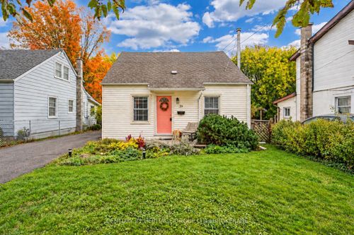 39 Lorne St, Kingston, ON, K7K4L6 | Card Image