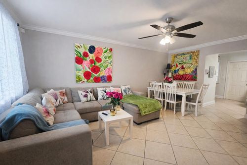 c-2018 S 10th St, Fort Pierce, FL, 34950-5348 | Card Image