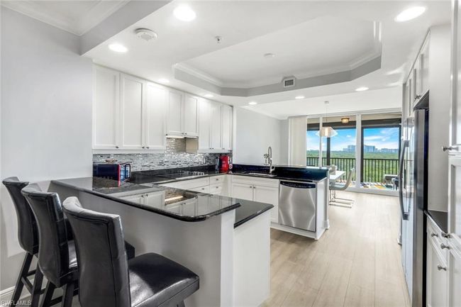 APT-703 - 455 Cove Tower Dr, Condo with 3 bedrooms, 4 bathrooms and 1 parking in NAPLES FL | Image 9