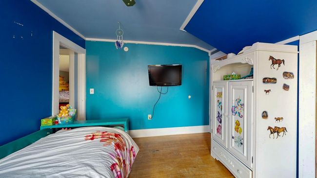 Upper Bedroom #3 | Image 22
