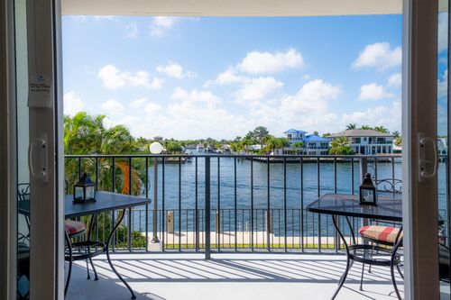 208-521 N Riverside Dr, Pompano Beach, FL, 33062-4742 | Card Image