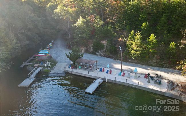 128 Winding Creek Ct, Townhouse with 1 bedrooms, 1 bathrooms and null parking in Lake Lure NC | Image 24
