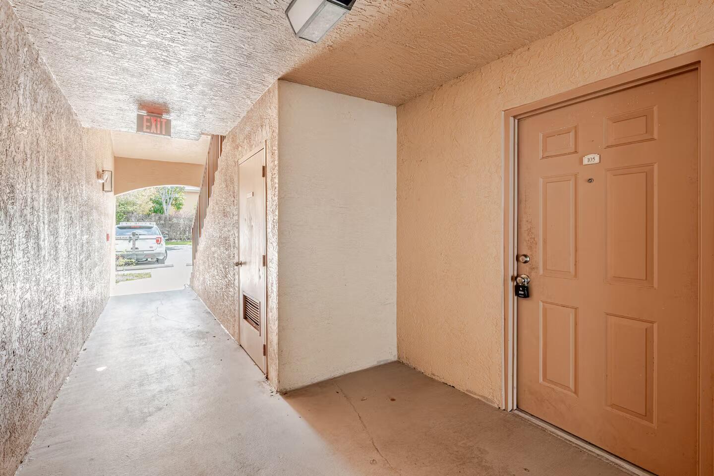 Residential Lease in West Palm Beach 3