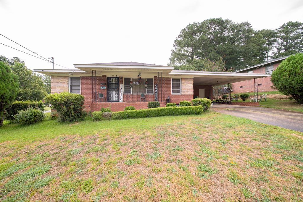 Hanover Ave, Columbus, GA 31903