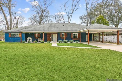 9152 Woodbine St, Baton Rouge, LA, 70815-4083 | Card Image