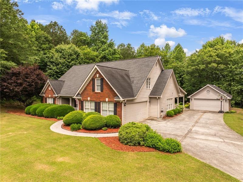 Gracebrook Dr, Lawrenceville, GA 30045