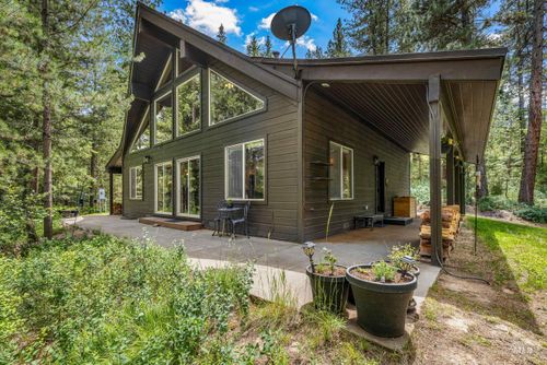 285 Barker Ln, Donnelly, ID, 83615 | Card Image