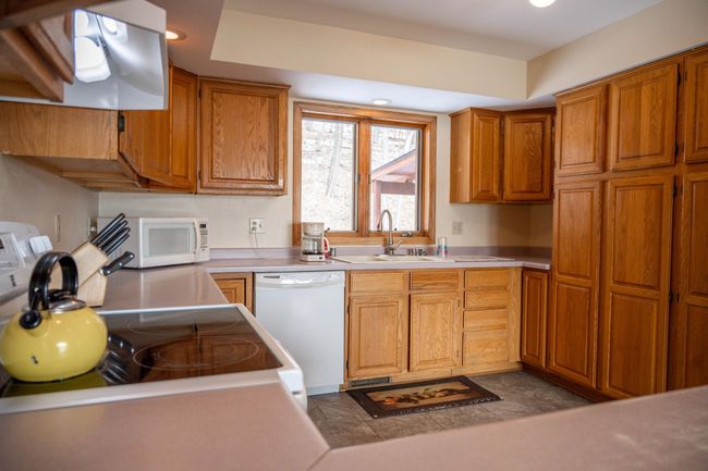 S4611 Cr C, House other with 3 bedrooms, 3 bathrooms and null parking in HILLSBORO WI | Image 12