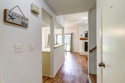 502 - 210 Oak Bay Street, Condo with 2 bedrooms, 2 bathrooms and 2 parking in Rockport TX | Image 3